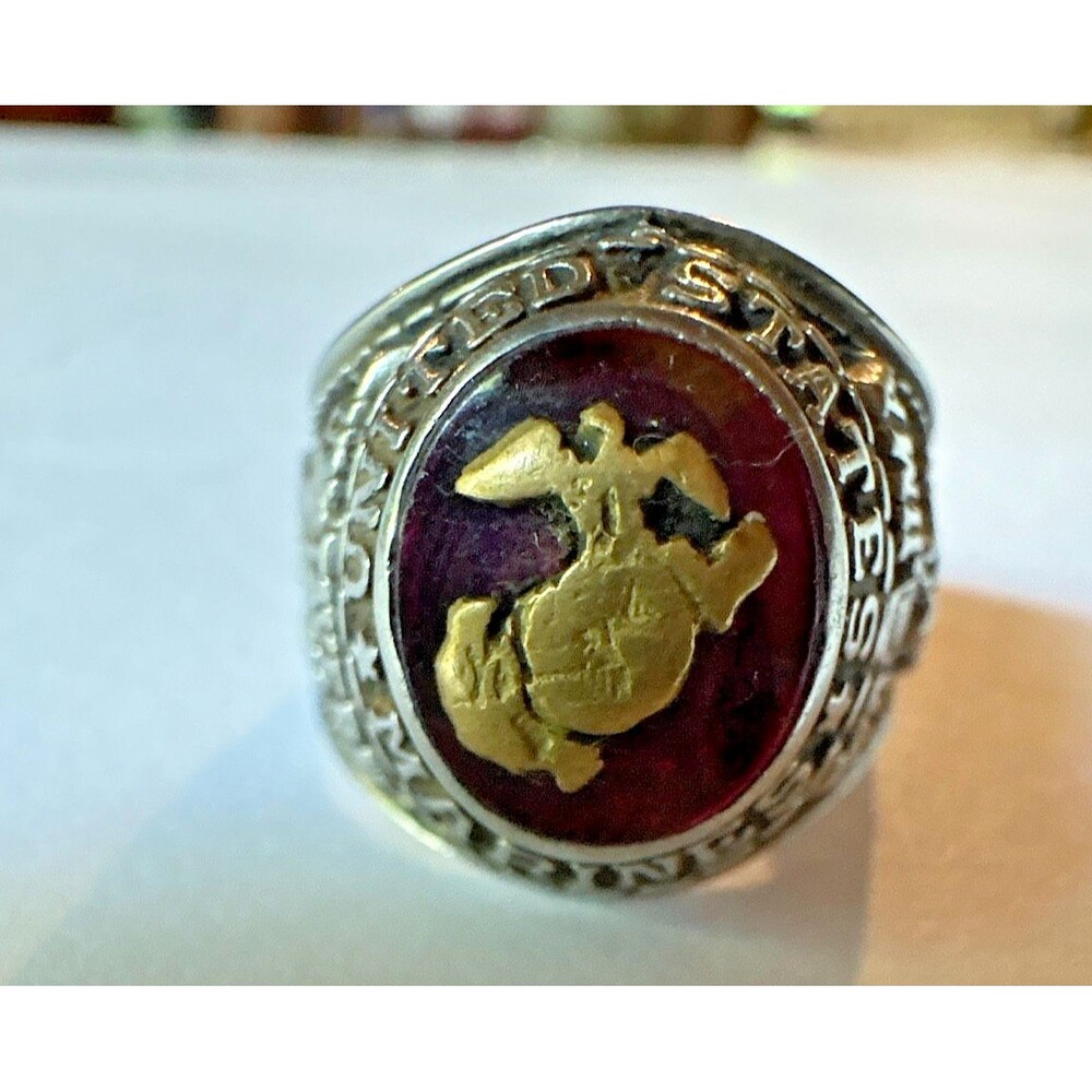 Vintage USMC Marines Ring Tun Tavern 1775 Iwo Jima 1945 Red Stone Military